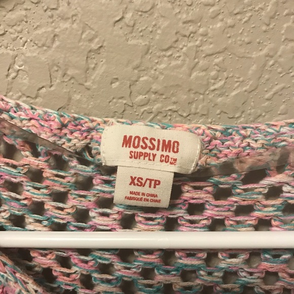 Shirts!!🌧🌈 - Picture 6 of 8